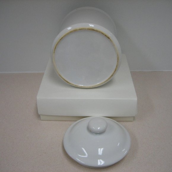 VINTAGE Ceramic White Canister Storage - Picture 4 of 4